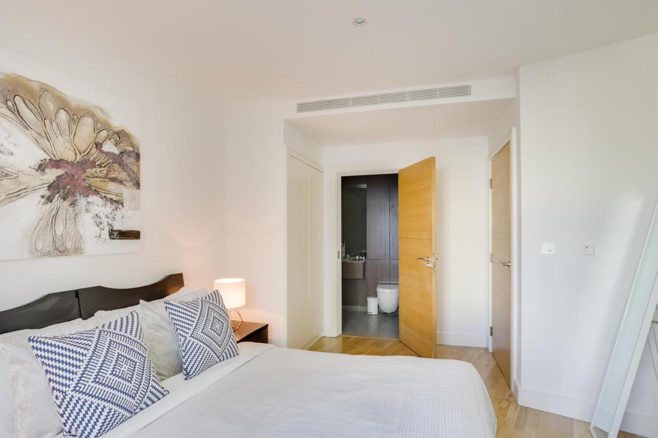 St. George Wharf By Thesqua.Re Apartment Londra Exterior foto